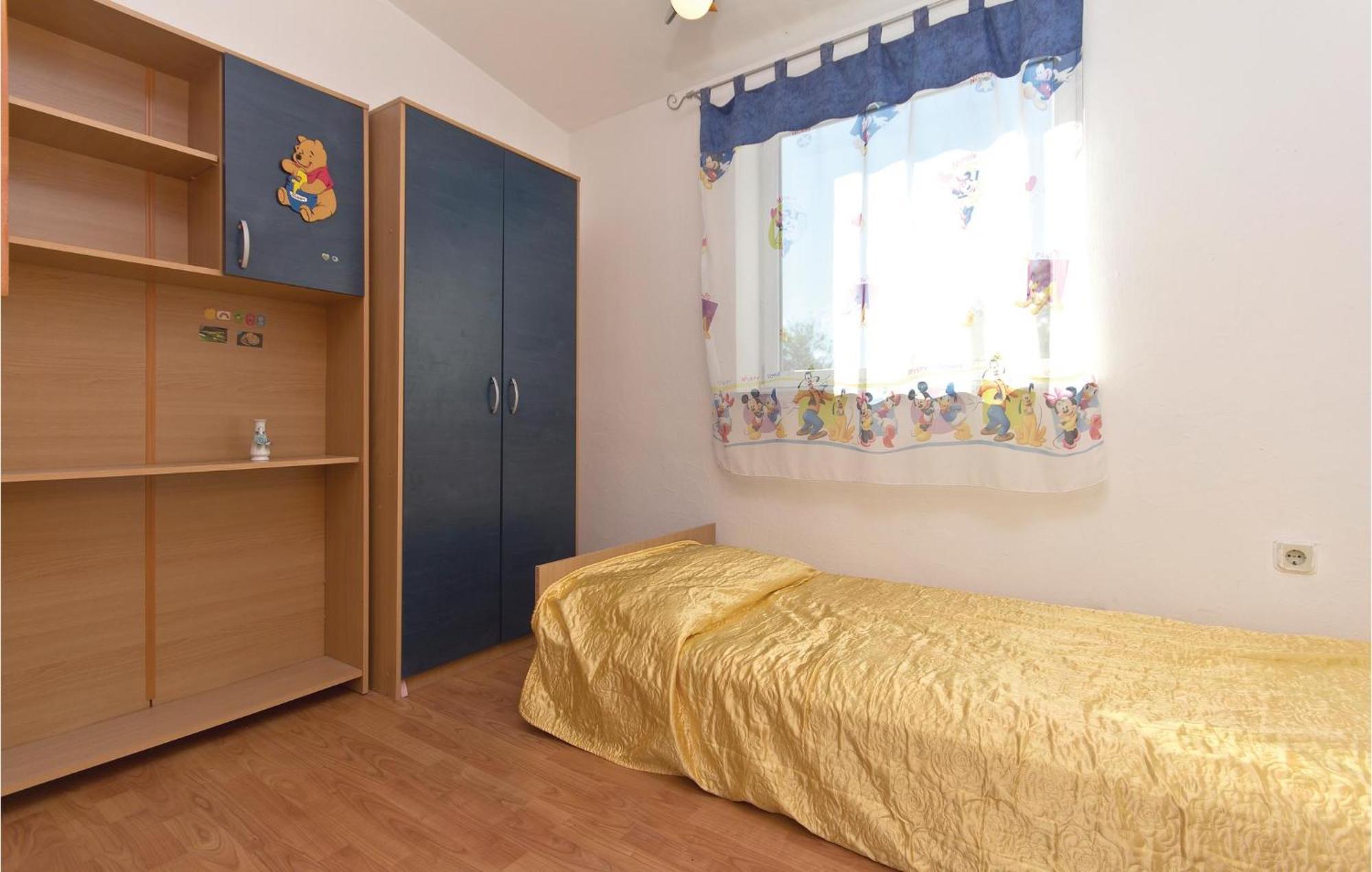 3 Bedroom Gorgeous Apartment In Marčana מראה חיצוני תמונה