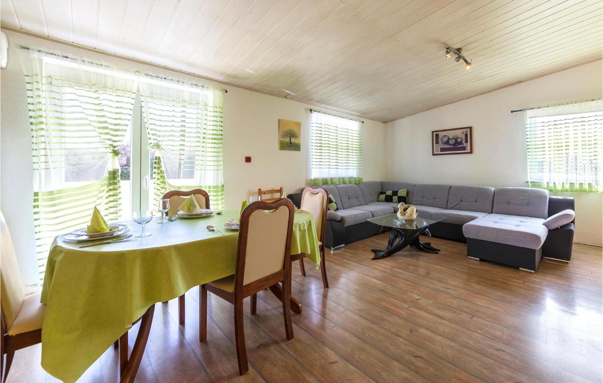 3 Bedroom Gorgeous Apartment In Marčana מראה חיצוני תמונה